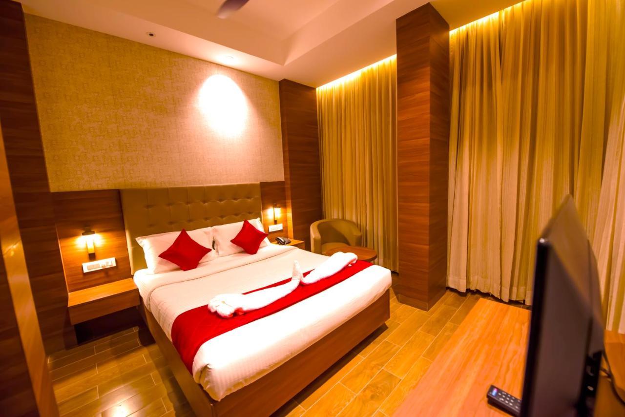 Hotel Annamalai Bahur Kültér fotó